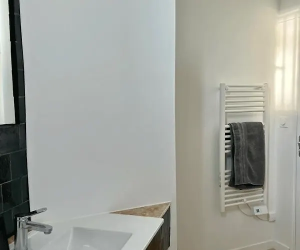 T3 Neuf Centre Historique Apartment *